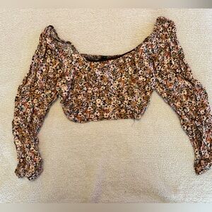 Floral cropped shirt